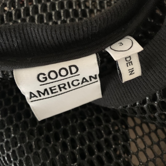 GOOD AMERICAN WARRIOR SHEER FISHNET CROP TOP - Picture 4 of 6